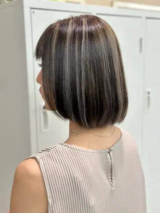 ショート カラー 🤍透明感カラー🤍 Moeのヘアスタイル