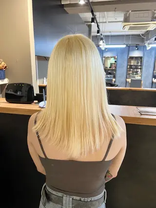 セミロング カラー daiki 原宿のヘアスタイル