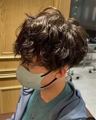 パーマ メンズ 🩰韓国レイヤー🩷 艶カラー🌷小栁歩美のヘアスタイル