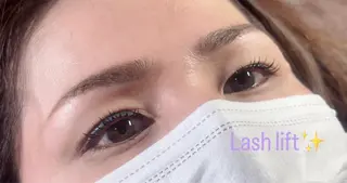 マツエク・マツパ putihTidur 二村乃愛の眉毛・アイブロウイメージ