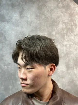 ミディアム カラー メンズ SWELL-WHITE-所属・SWELL  高峰 将生  メンズ専門のヘアスタイル