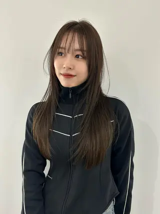 ロング カラー LEANE THE TOKYO所属・大人レイヤー 🍃外苑前/荒谷進介のヘアスタイル