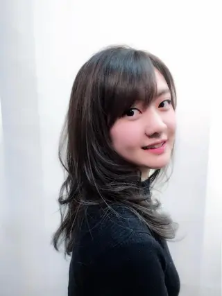 ミディアム カラー PANOLA所属・リサ 立川/スキンケアのその他イメージ