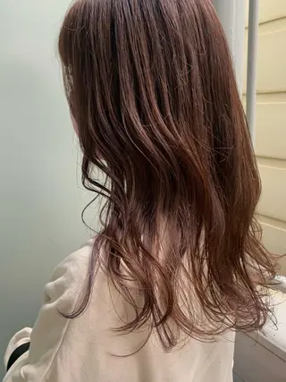 セミロング カラー ainico.所属・明治神宮前 NANAMIのヘアスタイル