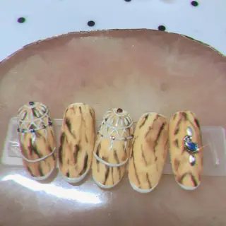 ネイル 奥園 良恵のネイルデザイン