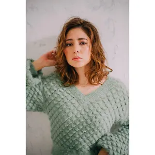 ミディアム パーマ (スタイリスト)牧 好美のヘアスタイル