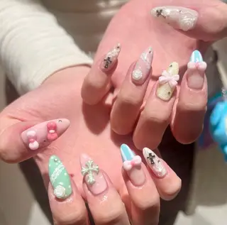 ミディアム Pio Mielのネイルデザイン