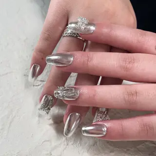 ネイル nail.gorin所属・吉村 優子のネイルデザイン