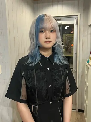 カラー はなえ/ブリーチ/複 雑履歴修正のヘアスタイル