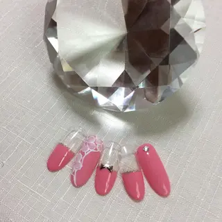 ネイル 小顔と腸の専門店 ラクーラビューティのエステ・リラクイメージ