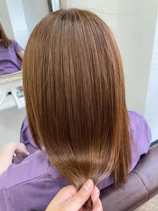 セミロング HAIR carelyのヘアスタイル