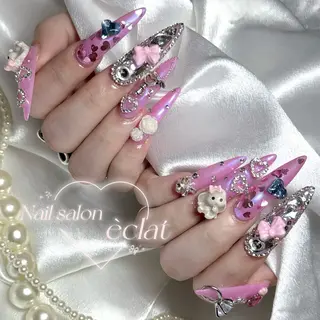 ネイル éclat ⸝꙳.⋆ 栄｜久屋大通のネイルデザイン
