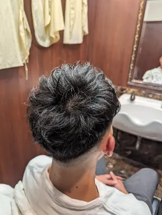 ショート ヒロ銀座所属・横須賀和也 ヒロ銀座一丁目のヘアスタイル