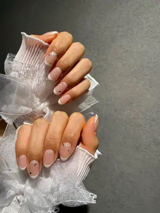 ネイル I-nailロング /ワンホン/キラキラのネイルデザイン