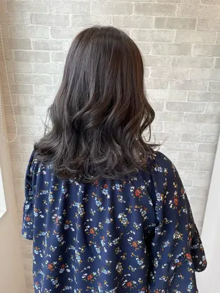 セミロング カラー Well's TAIGAのヘアスタイル