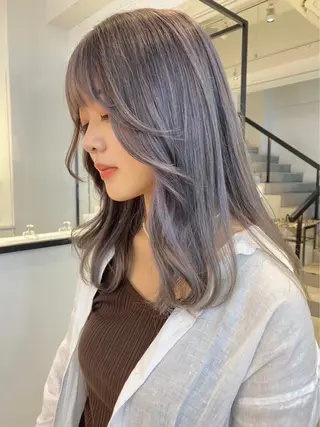 セミロング 🫧ブリーチ／カラー 🫧　鈴木敏文のヘアスタイル