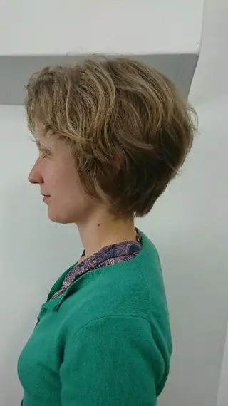 ショート 齋藤  愛美のヘアスタイル