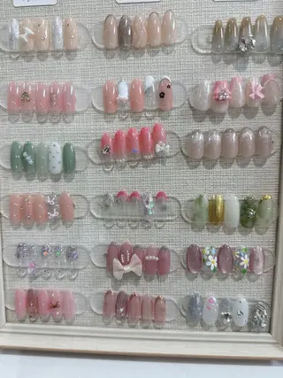 ネイル AB マツエクネイルサロン2号店所属・金子 希のネイルデザイン