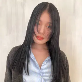 セミロング SALOWIN四条河原町所属・市場 優梨のヘアスタイル