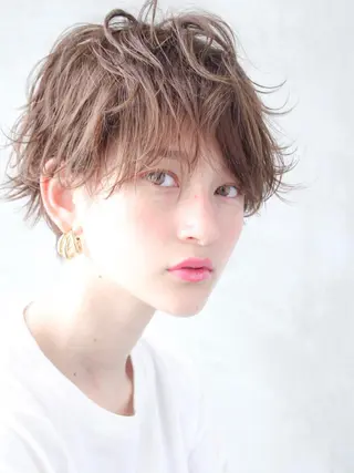 ショート カラー 🉐レイヤー/塩見 弘樹🉐渋谷のヘアスタイル