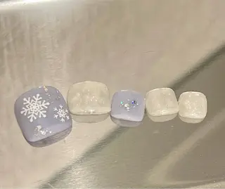 ネイル キャンアイドレッシー六本木店所属・MIKA／耳ツボ ／マグネットネイルのネイルデザイン