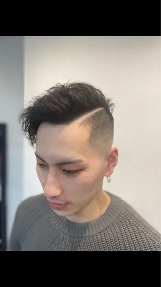 ミディアム 溝江 太一のヘアスタイル