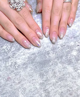 ミディアム めぐみのネイルサロン 惠のネイルデザイン