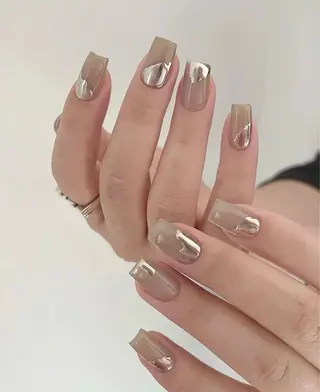 ネイル 高木 維麗絲のネイルデザイン