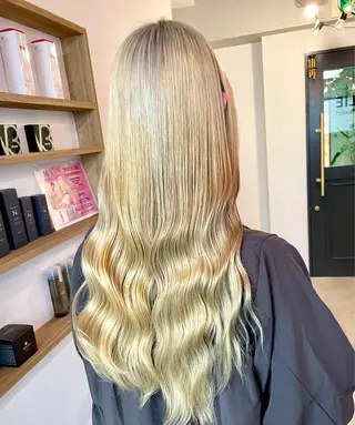 ロング カラー 難波/心斎橋/ボブ/ 髪質改善/ハイトーンのヘアスタイル