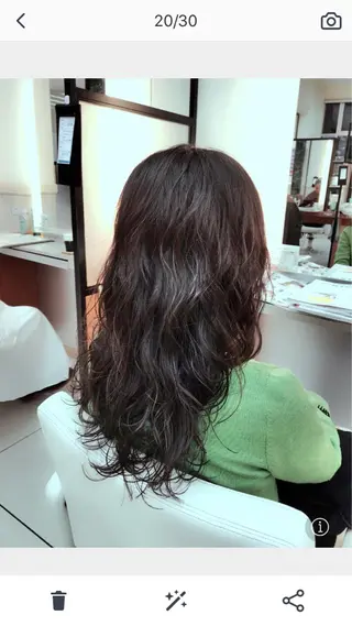 セミロング カラー パーマ 奈良崎 和弘のヘアスタイル