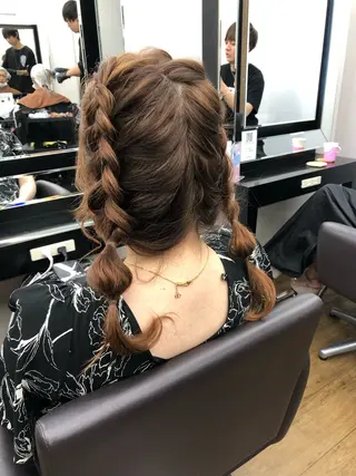 セミロング ヘアアレンジ 下妻 カラーエクステ難波のヘアスタイル