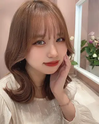 ミディアム カラー 本格韓国ヘア🇰🇷 【uni】キューさんのヘアスタイル