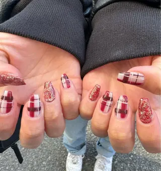 ネイル LAVISH nanamiのネイルデザイン