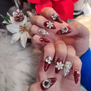 ネイル RUNWAY 　　の眉毛・アイブロウイメージ