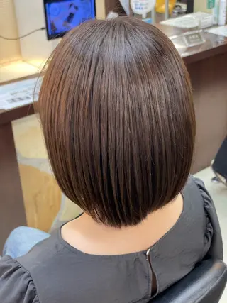 ミディアム アリヤマ メイカのヘアスタイル