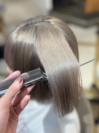 ショート カラー せいと/ウルフ/ ハイトーン/艶髪のヘアスタイル