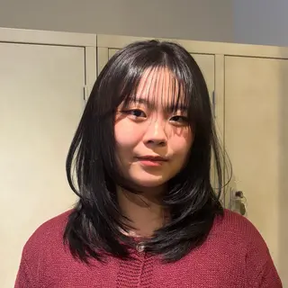 ミディアム Lolonois 野田阪神店所属・艶カラー🫧/ レイヤー/愛珠🎀のヘアスタイル