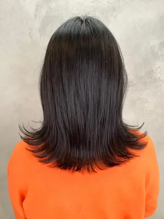 ミディアム カラー 🟢ウルフ/スパイラ ルパーマ/大西🟢のヘアスタイル