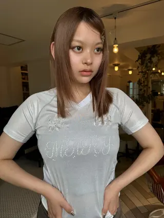 カラー ブリーチカラー🎀 韓国風/寺門美優のヘアスタイル