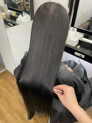 ロング カラー 𝙃𝘼𝙍𝙐🎀 韓国×エクステのヘアスタイル