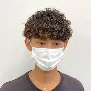 ショート パーマ メンズ 33【SASA】OSAKA【ササ】所属・✂︎メンズパーマ✂︎ 伊藤秀真のヘアスタイル