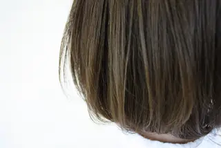 ミディアム カラー 🐝肥田 しょーと🐝のヘアスタイル