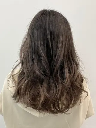 セミロング 公式 Ease by amble luxeのヘアスタイル