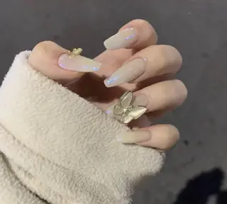 ネイル 🦋ネイルサロン ブラン🌈ゆりのネイルデザイン