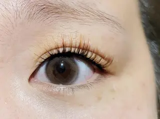 マツエク・マツパ 💜bora .のネイルデザイン