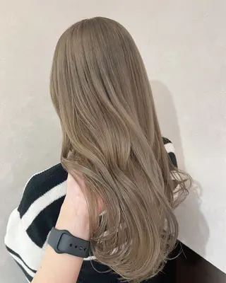 カラー nehus nagaoka所属・🖤複雑履歴ブリーチ Mizuki 🖤のヘアスタイル