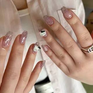 ネイル moi nail ˙⋆.˚のネイルデザイン