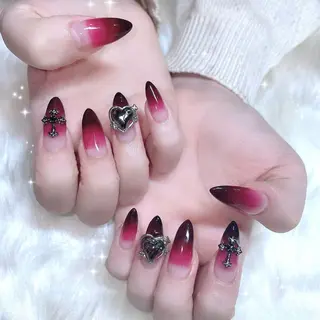 ネイル アイラッシュサロン新宿所属・_Nail_ Amiのネイルデザイン
