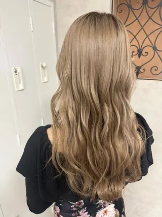 セミロング 🧋ミルクティー 職人🧋のヘアスタイル