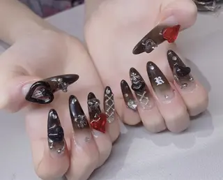 ネイル VIVIAN エイのネイルデザイン